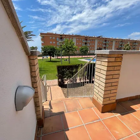 Riu - Apartamento En Primera Linea De Mar Con Piscina * Cubelles
